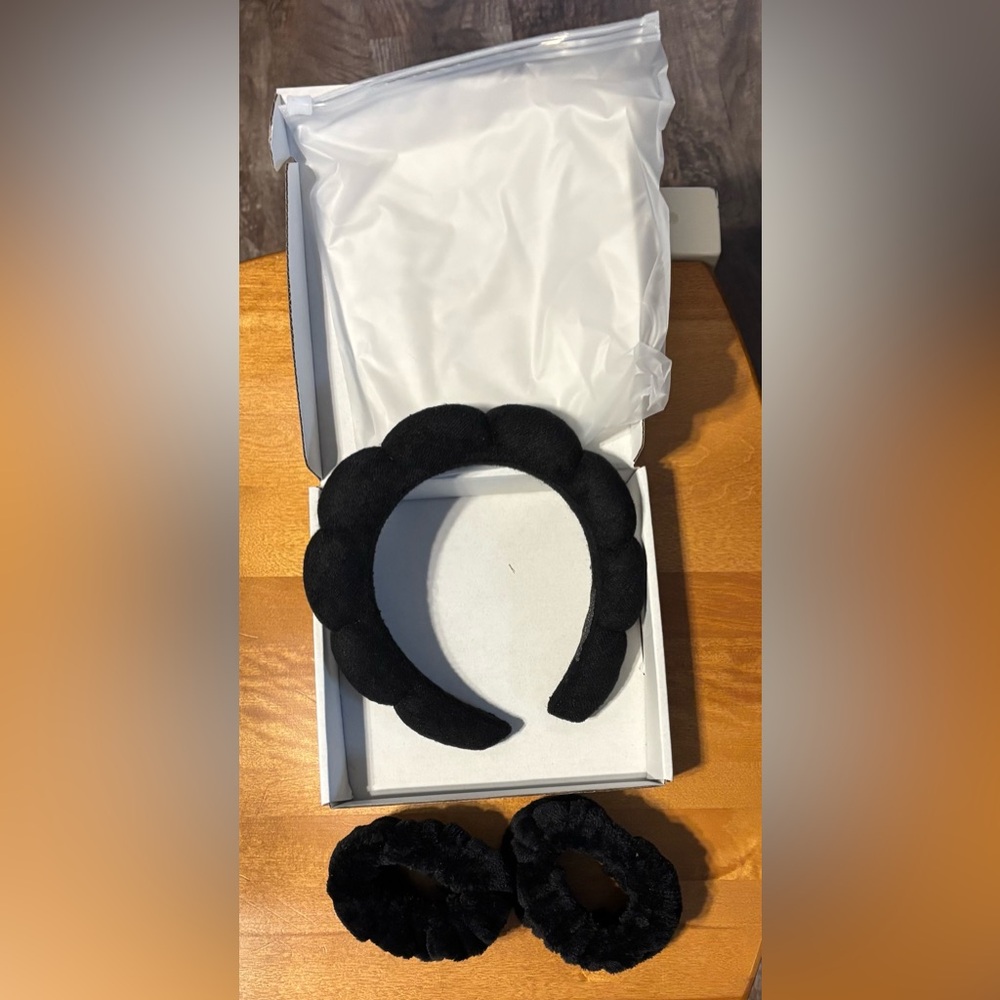 Chic Black Velvet Spa Headband and Arm Accessory Set